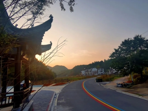 威客电竞【上饶】婺源西坑村打造“生态旅游村” 不卖木材卖风景(图4)